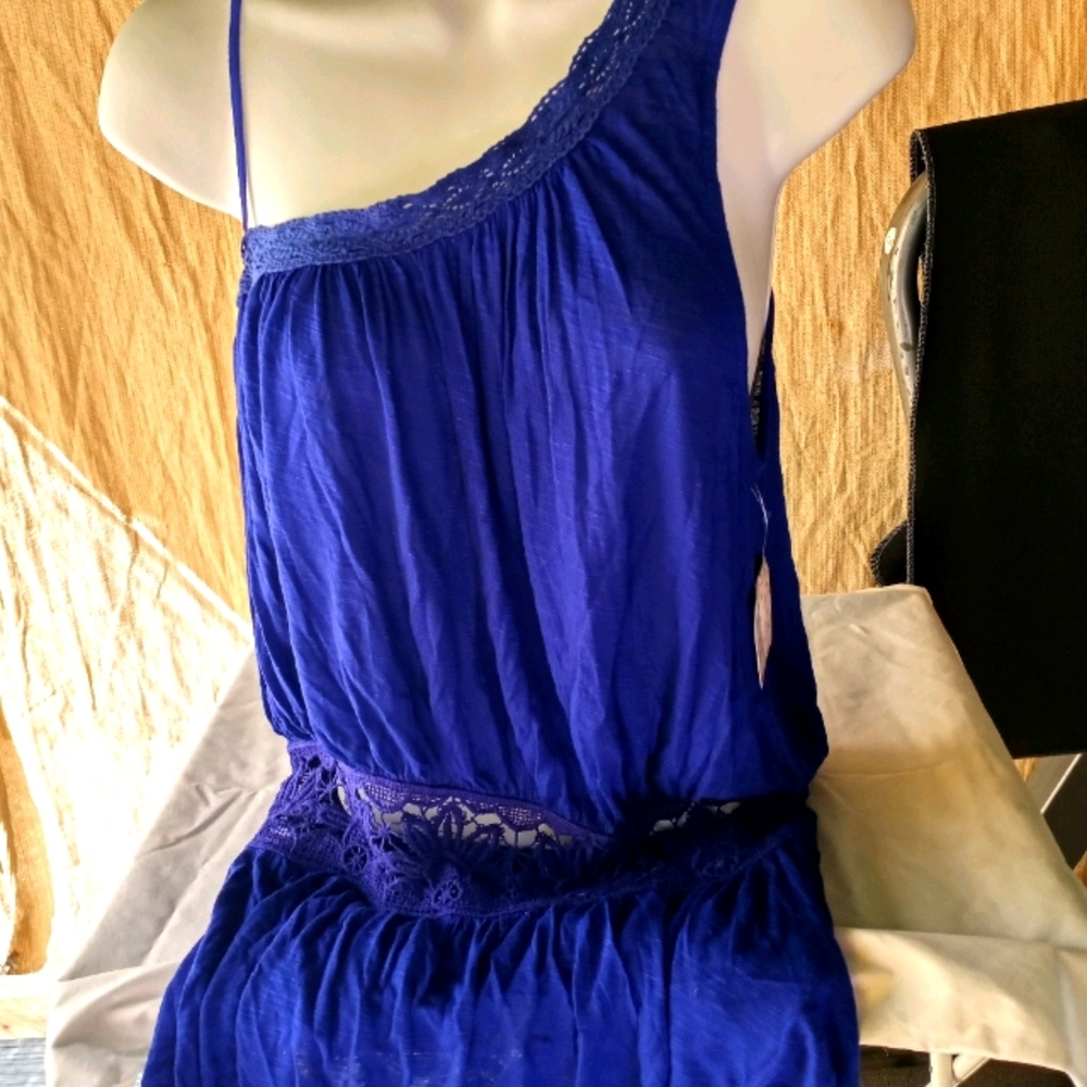 Cold shoulder blouse S